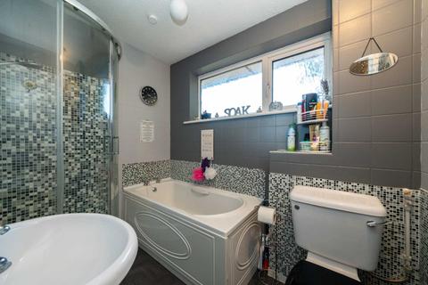 8 Blair Close, Hemel Hempstead, HP2 7QJ