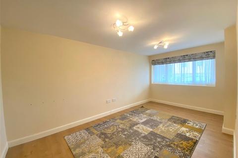 41 Albacore Way, Hayes, UB3 2FS