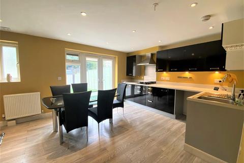 41 Albacore Way, Hayes, UB3 2FS