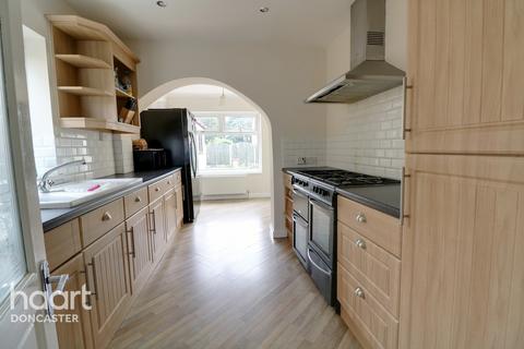 9 Cleveland Road, Armthorpe, Doncaster, DN3 3DU