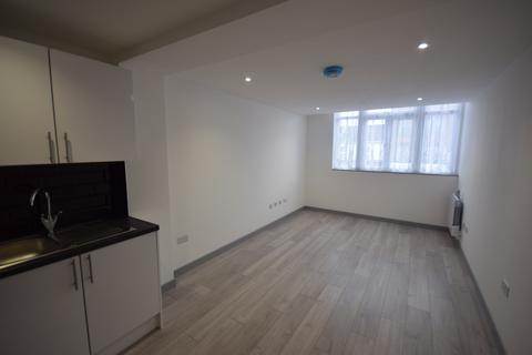 Studio to rent, London Road, Southampton SO15
