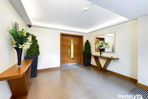 19, Henry Court Unwin Way, Stanmore, HA7 1FG