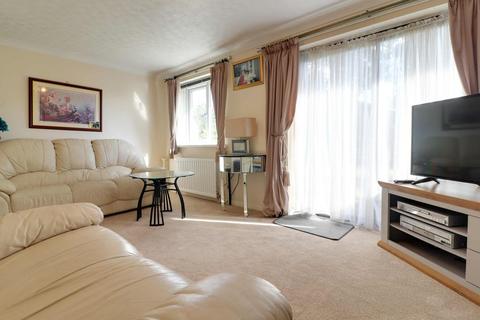 2 bedroom detached bungalow for sale - Ings View, Methley , Leeds LS26 9JZ