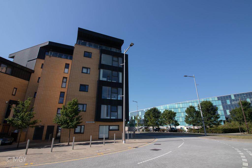 Empire Way, Cardiff Pointe, Cardiff 1 bed apartment £850 pcm (£196 pw)