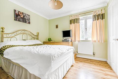 9 Arley Close, Swindon, SN25 4TP