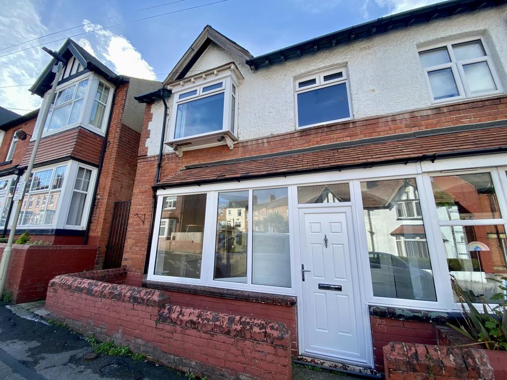 Tennyson Avenue, Scarborough 3 bed semidetached house £160,000