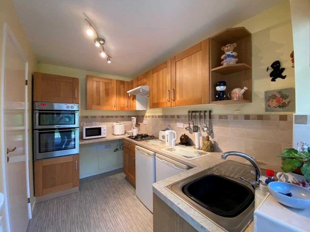 Rischale Way, Rushall 2 bed semidetached bungalow £205,000