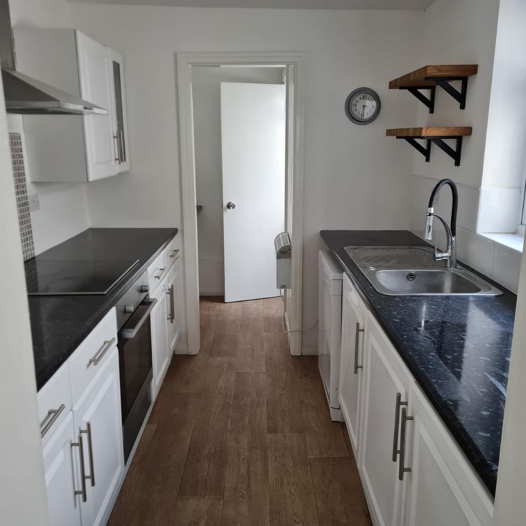 Redcar Road, Dunsdale 2 bed terraced house £675 pcm (£156 pw)