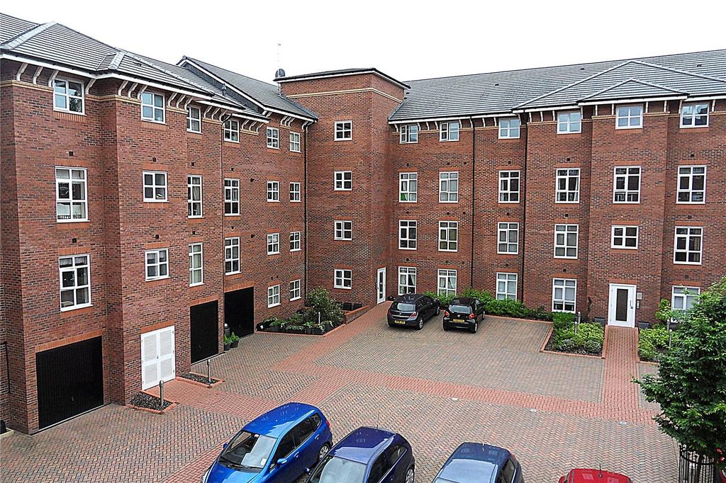 Marmaville Court, Mirfield, WF14 2 bed apartment £780 pcm (£180 pw)