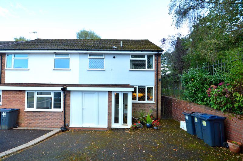 Greenwood Close, Kings Heath, Birmingham, B14 3 bed semidetached house