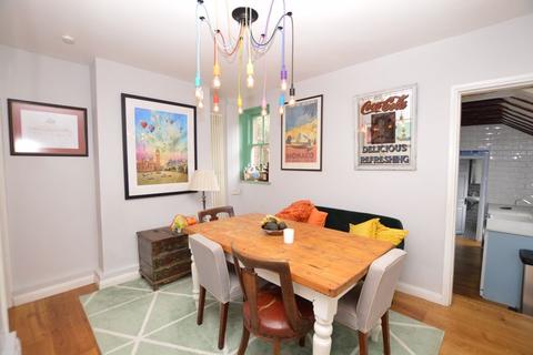 76 Brighton Road, Godalming, GU7 1NX