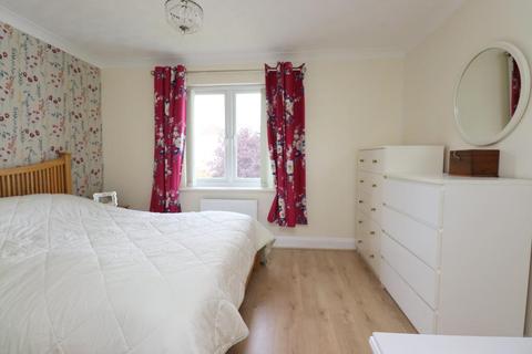 8 Yew Tree Close, Silsoe, Bedford, MK45 4EQ