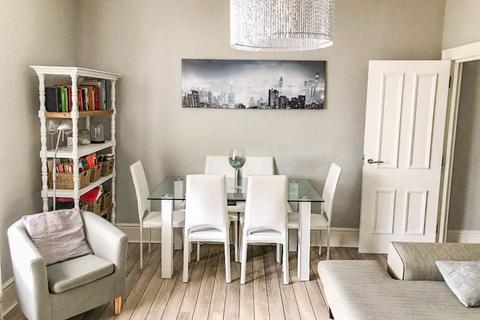 2 bedroom apartment to rent, Eaton Crescent, Clifton, BS8