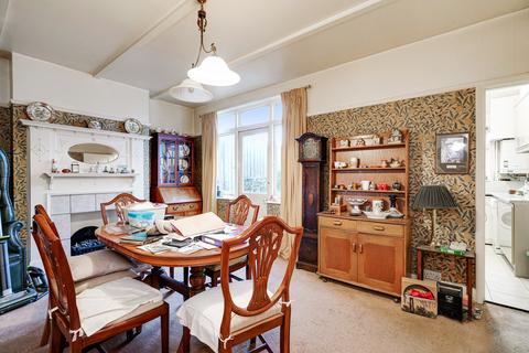 7 Park Drive, London, W3 8ND