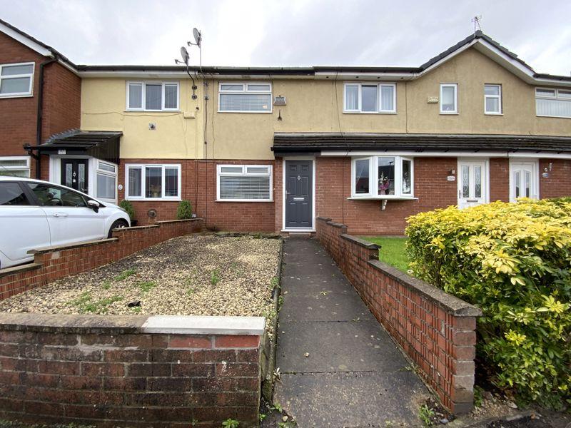 Danby Road, Newton, Hyde, SK14 2 bed terraced house £160,000