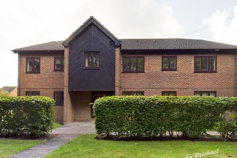 2 bedroom apartment for sale - Dormer Close, Aylesbury