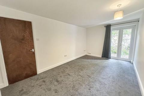 1 bedroom flat to rent, West Wycombe Road, High Wycombe, HP12