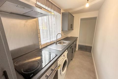 1 bedroom flat to rent, West Wycombe Road, High Wycombe, HP12