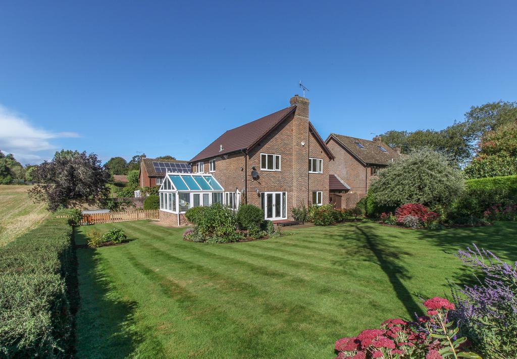 Fox Corner, Amport, Andover, Hampshire SP11 4 bed house - £865,000