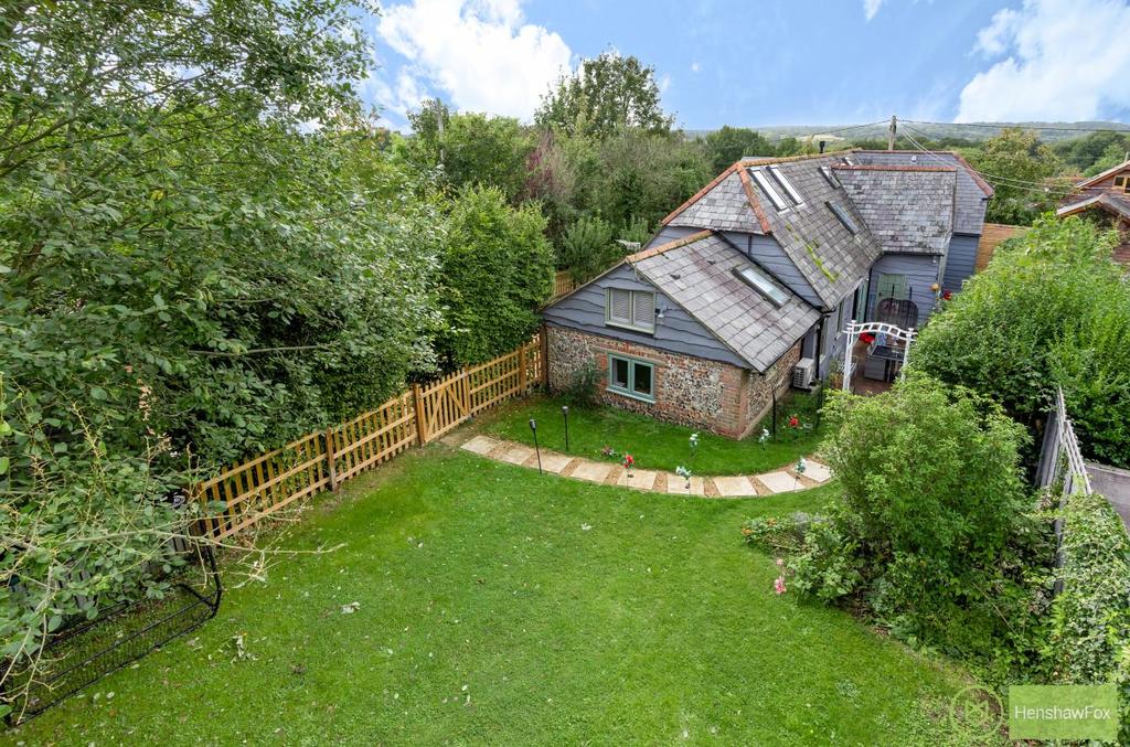Rudd Lane, Upper Timsbury, Romsey... 5 bed detached house £950,000