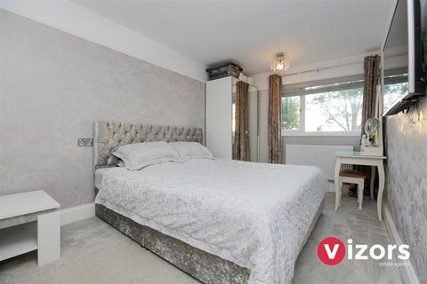 14 Lords Lane, Studley, B80 7QW