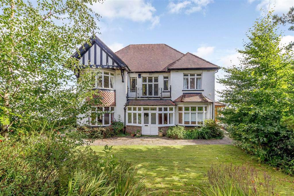 Ridgeway, Newport 4 bed detached house £650,000