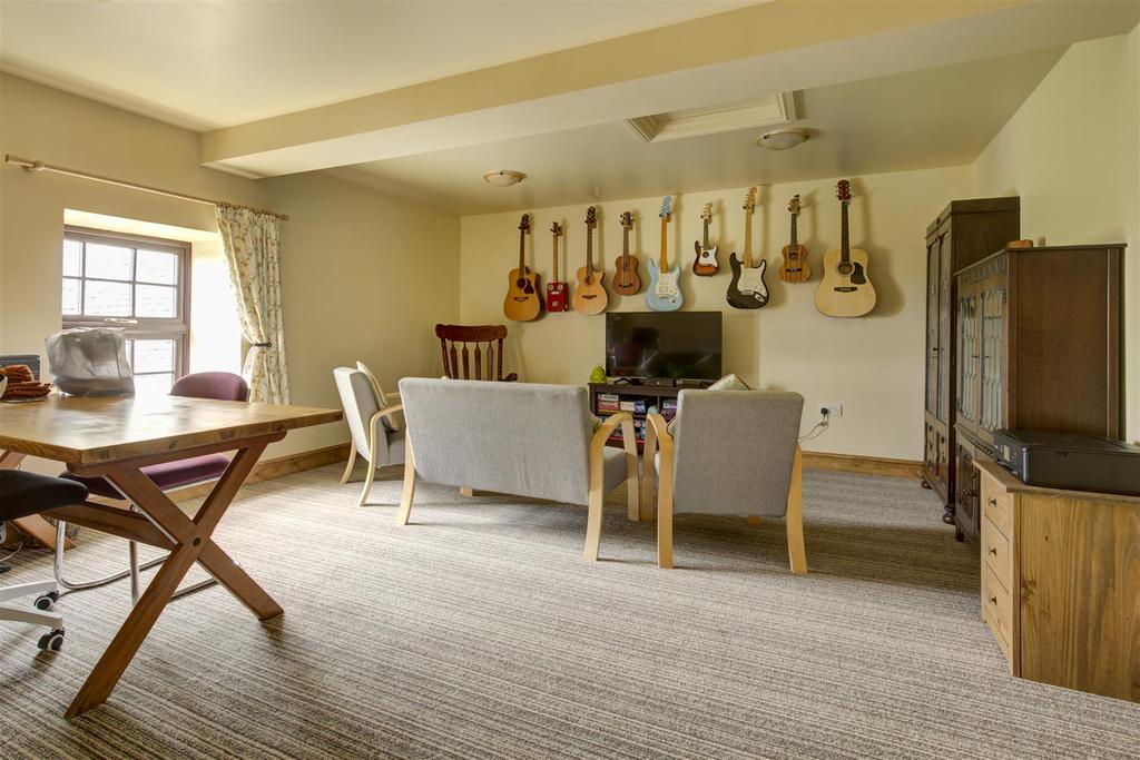 Bedroom / Reception