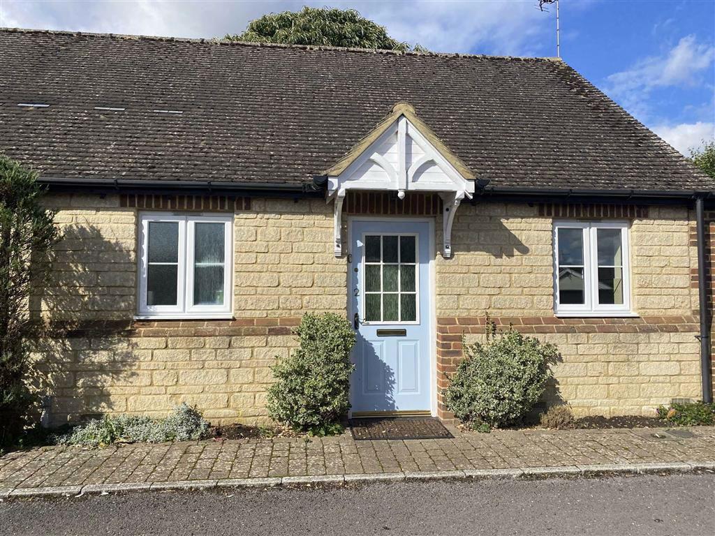 Harmans Court, Milton Under Wychwood... 1 bed semidetached bungalow