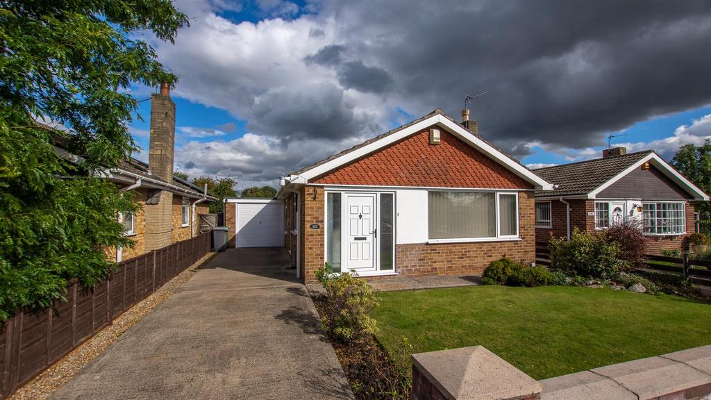 Tedder Road, York, YO24 3JE 2 bed bungalow £1,100 pcm (£254 pw)