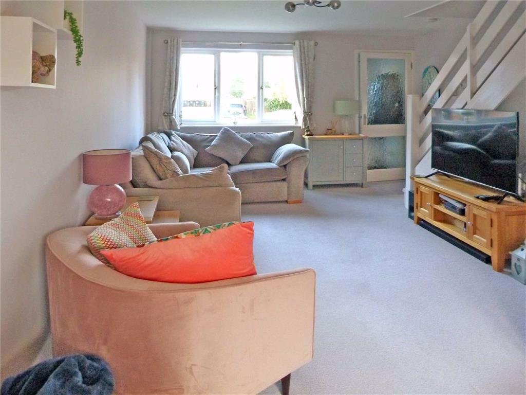 Harwood Close, Welwyn Garden City 2 bed terraced house £335,000