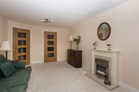 1 bedroom apartment for sale, Cartwright Court, 2 Victoria Road, Malvern, WR14 2GE