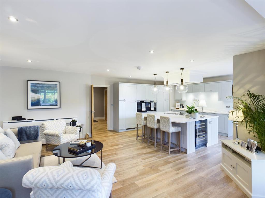 Kingsbrooke, Colwall, Malvern 2 bed apartment £600,000