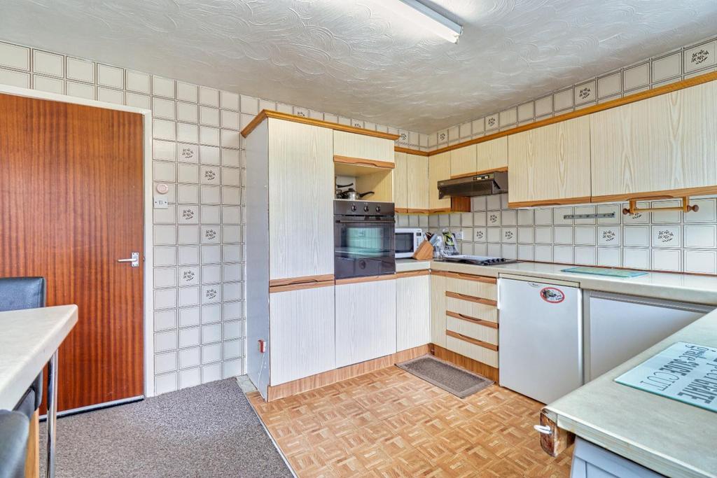 Dining kitchen