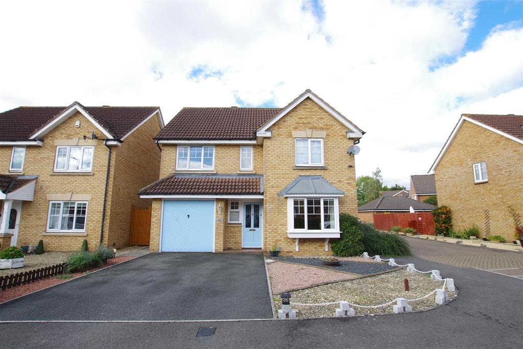Shipley Drive, Abbey Meads, Swindon 4 bed detached house £1,400 pcm