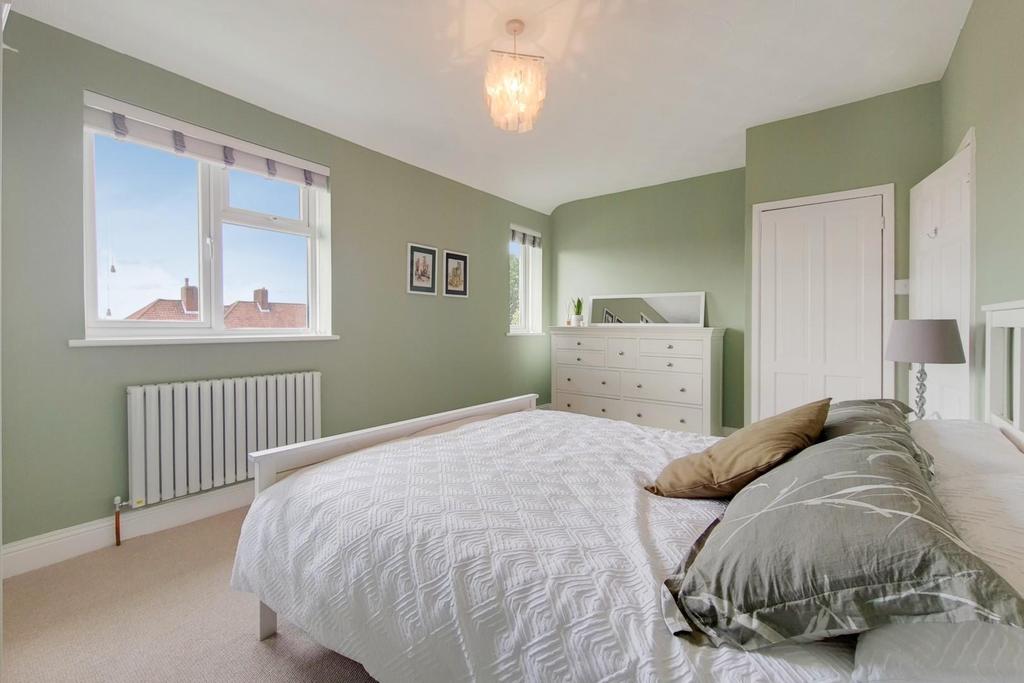8 Main Bedroom-1.jpg