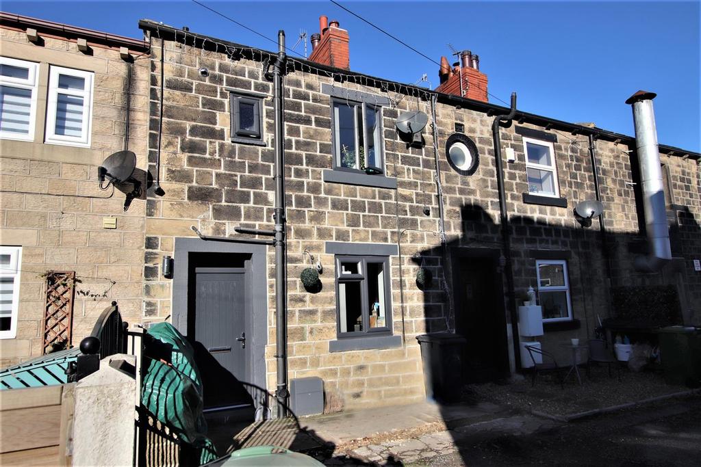 Carr Road, Calverley, Pudsey 1 bed terraced house £119,950