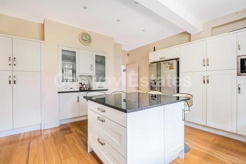 62 Wise Lane, London, NW7 2RG