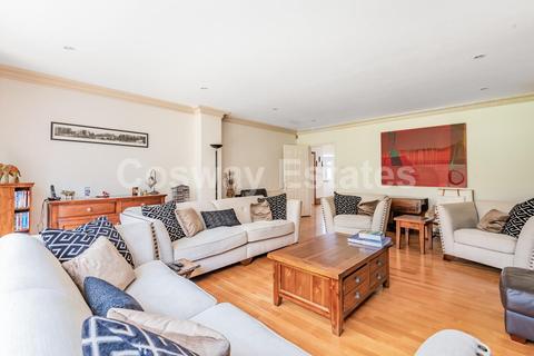 62 Wise Lane, London, NW7 2RG