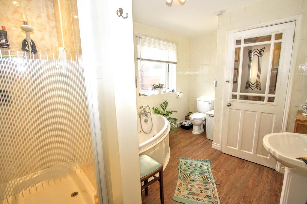 Bathroom/w.c.