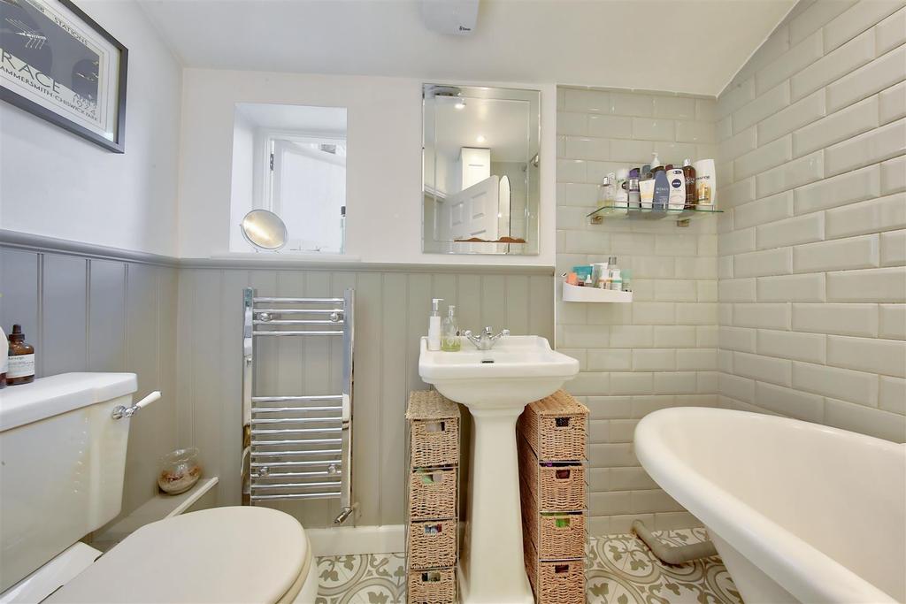14 winfrith road image2 16037 4.jpg