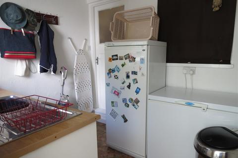 6 Edinburgh Close, Carlyon Bay, St Austell, PL25 3PN