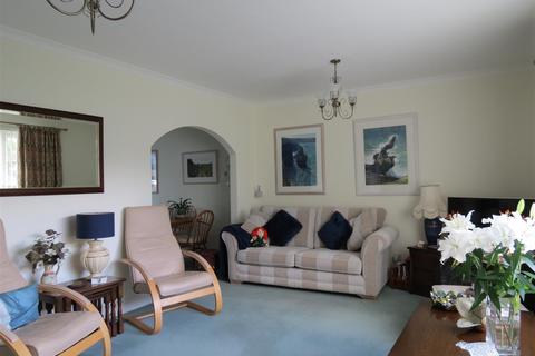 6 Edinburgh Close, Carlyon Bay, St Austell, PL25 3PN