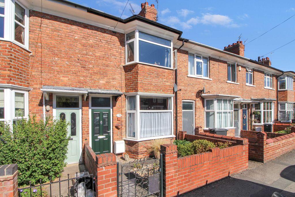 Main Avenue, York YO31 0RT 3 bed terraced house £275,000