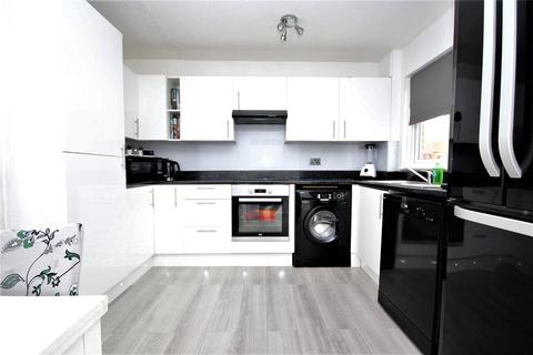 29 Hereward Green, Loughton, IG10 2HE