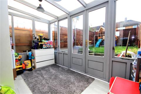 29 Hereward Green, Loughton, IG10 2HE