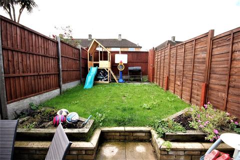 29 Hereward Green, Loughton, IG10 2HE