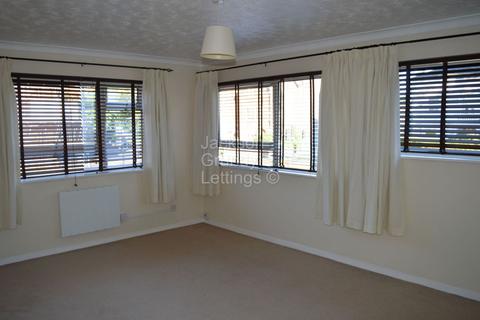 1 bedroom flat to rent - Cliftonville Court, Town Centre, Northampton NN1 5BY