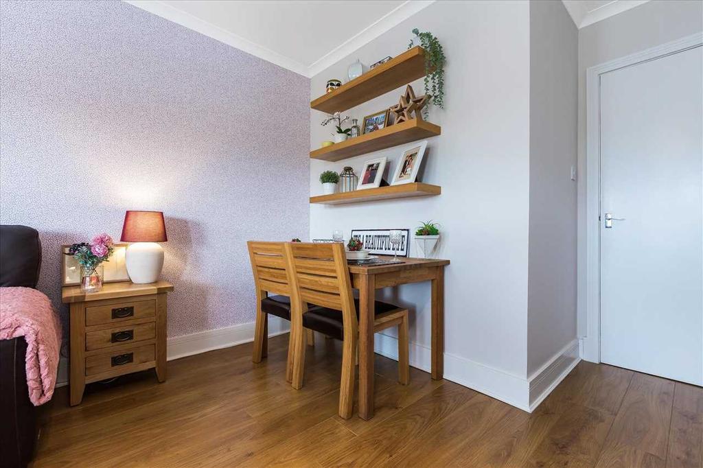 Lounge Dining (5)