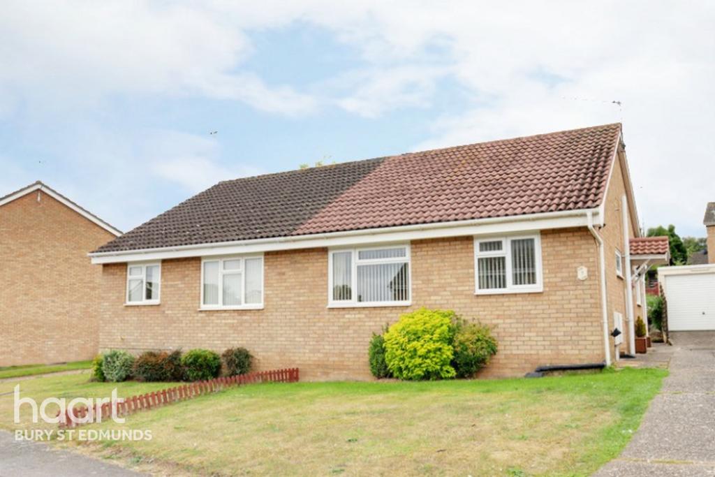 Bedell Close, Bury St Edmunds 2 bed semidetached bungalow £250,000