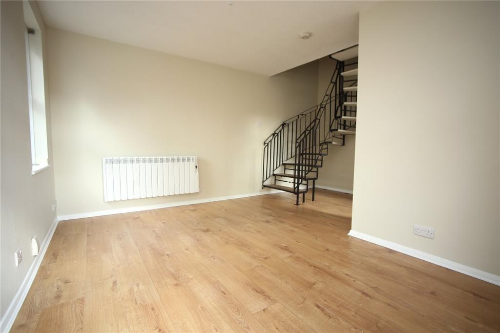 Tom Price Close, Cheltenham, GL52 1 bed end of terrace house £695 pcm